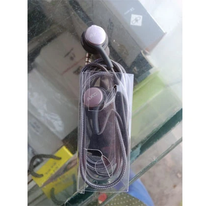 Best Black handfree price in Pakistan