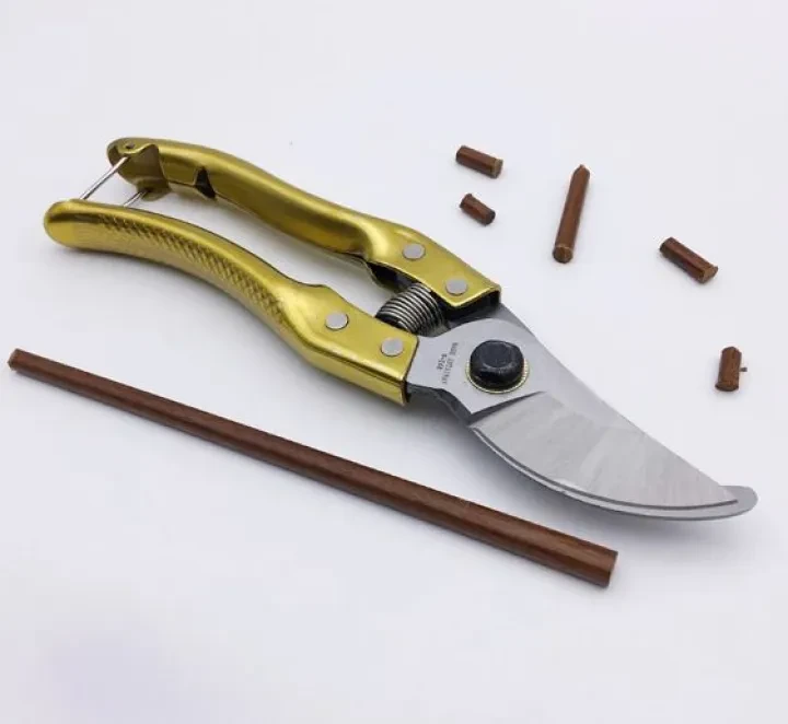 pruning scissor /garden scissor/pruning shears for plants price in Pakistan