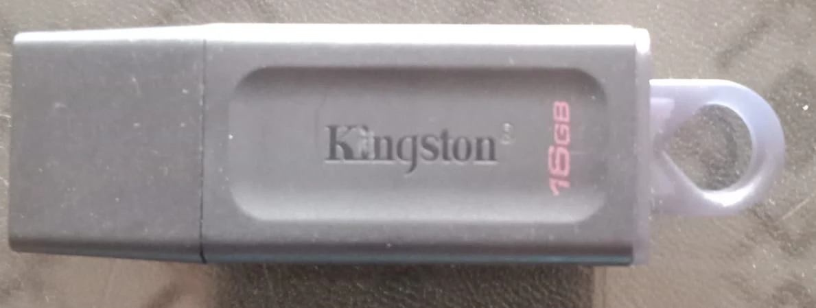 Kingston 16 GB USB White price in Pakistan