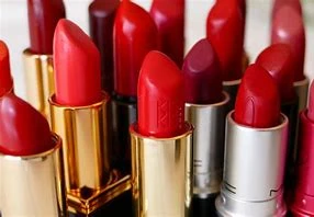 lipstick 2 pak price in Pakistan