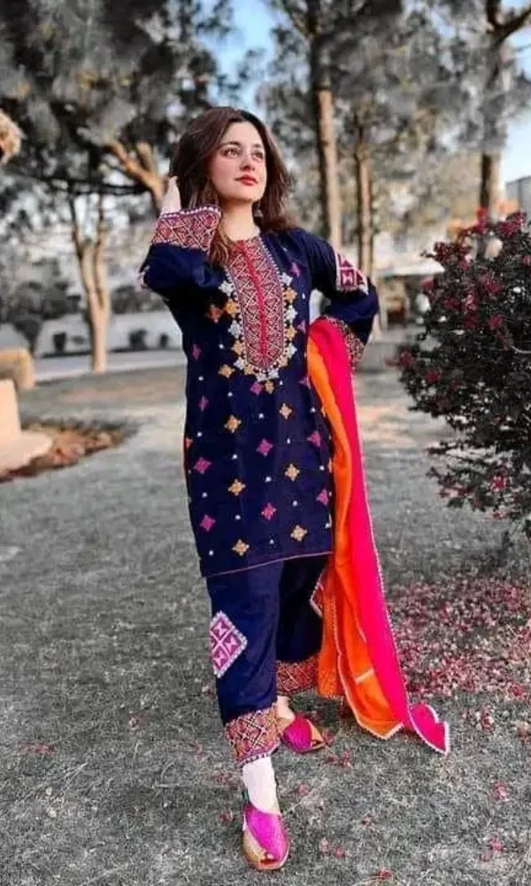 Zainab Chottani-3PC Embroidered Shirt With Embroidered(D) price in Pakistan