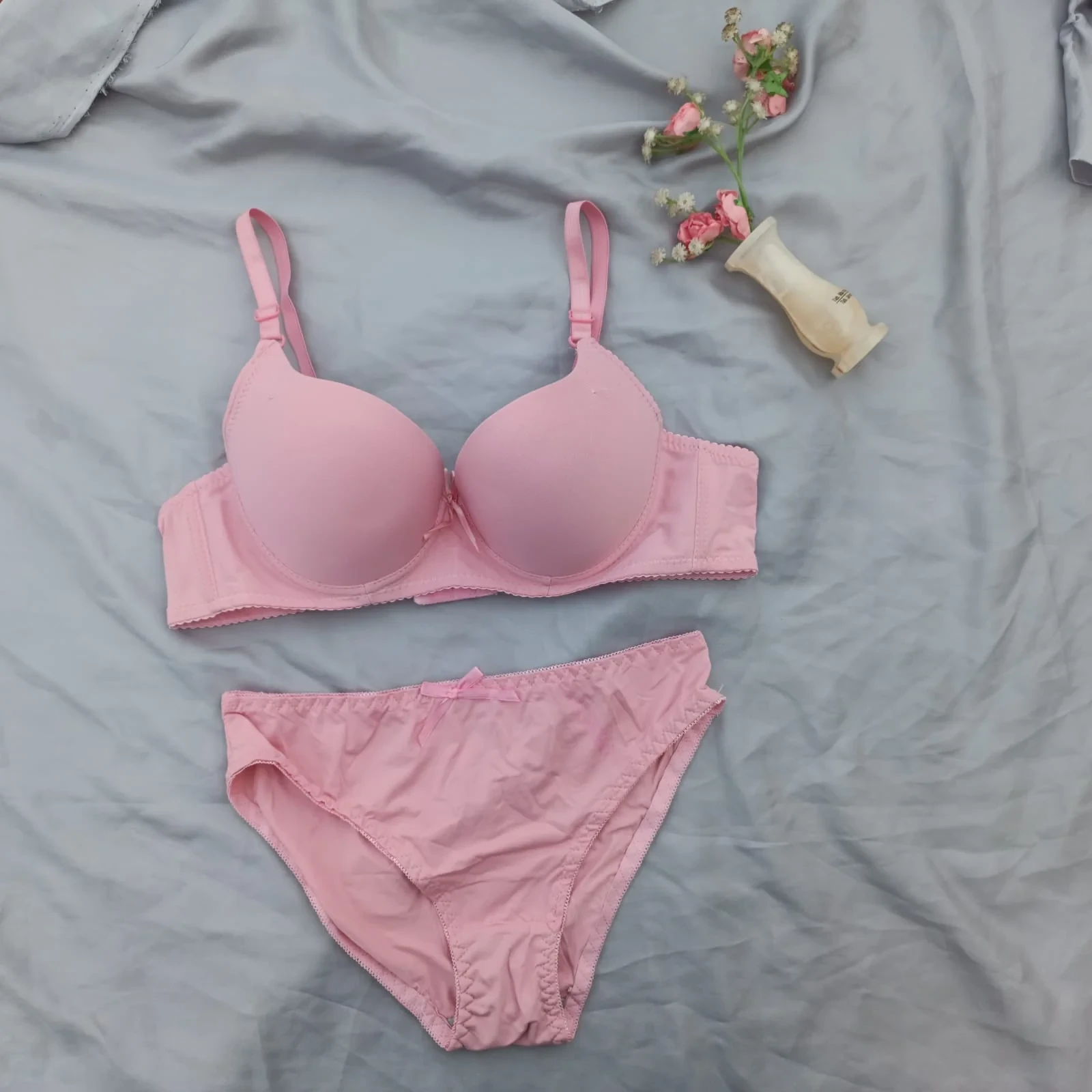 FRONT BOW STYLE SINGLE PADDED WIRED BRA & PANTY SET price in Pakistan