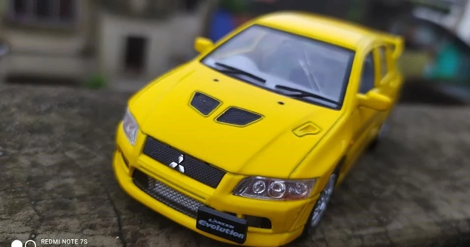 Kinsmart Mitsubishii Lancerr Evolution VII Diecast Model – 5 inches price in Pakistan