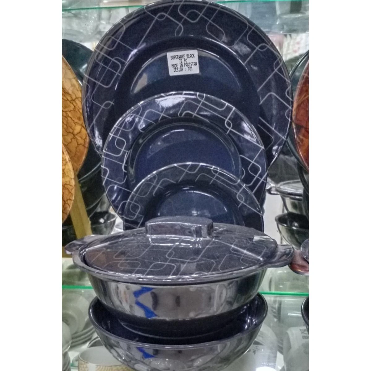 72 Pieces – Black – Plastic Dinner Set price in Pakistan