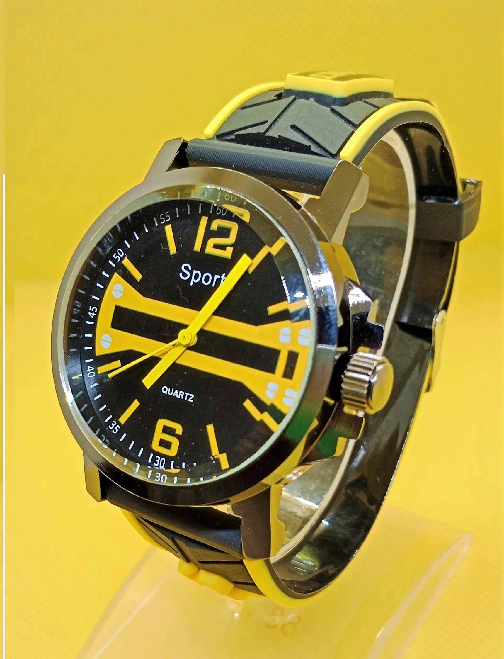 Rubber Strap Sports Watch Waterproof Wrist Watch For Kids Boys & Girls price in Pakistan