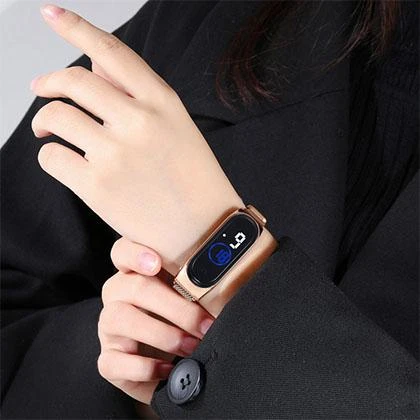 M4 Magnetic Strap LED Smart Watch – Best Casual Design – Both For Men And Women – Verified price in Pakistan
