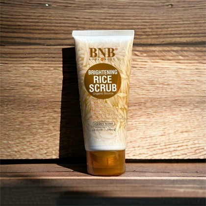 Brightening Rice Facial Scrub, 200ml price in Pakistan