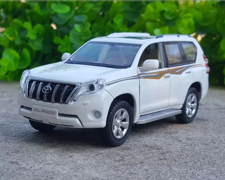 Toyota Land Cruiser Prado facelift 132 Scale SUV Diecast Model price in Pakistan