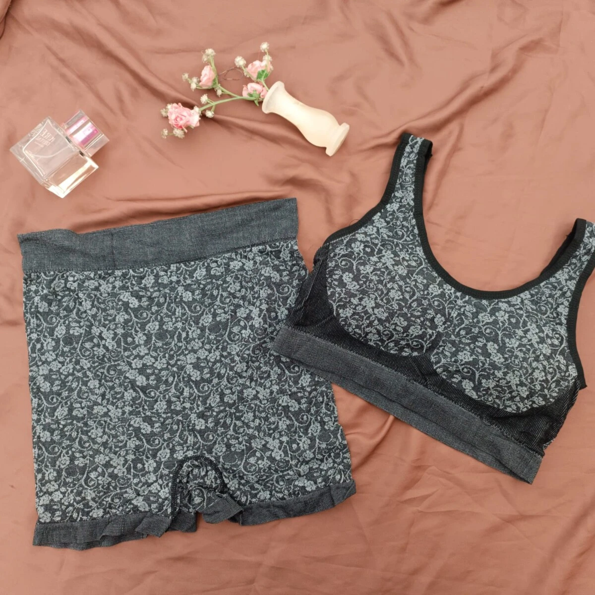FLORAL PRINT SPORTS  DAILY WEAR PADDED BRA WITH SHORTS price in Pakistan
