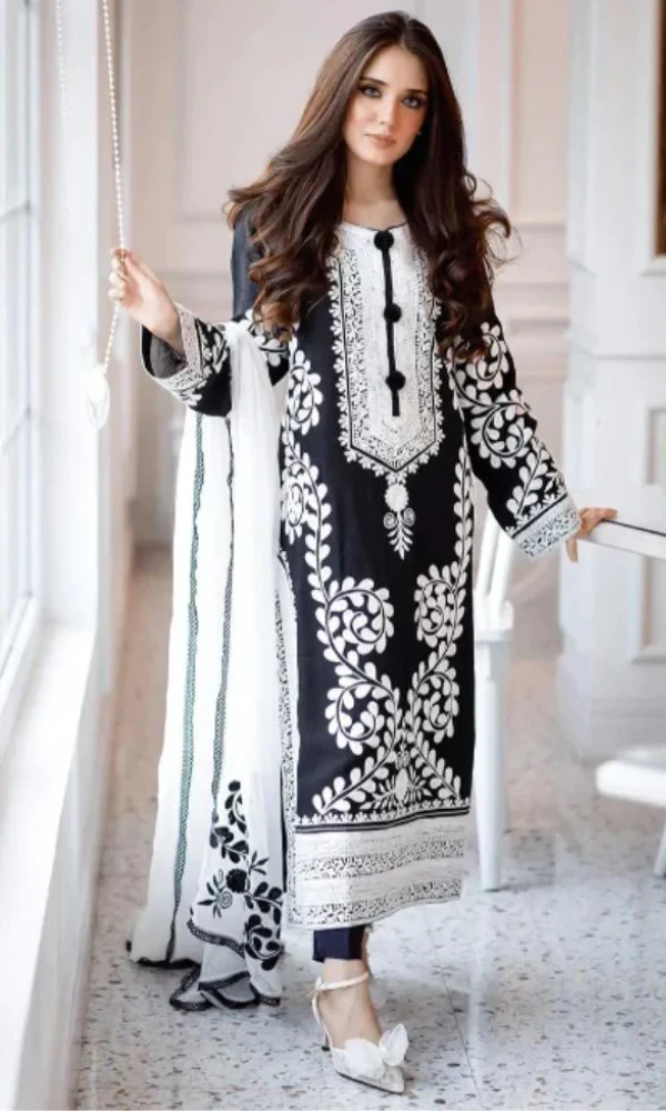 Zarkash – 3PC Lawn Embroidered Shirt with Bamber Chiffon Embroidered Dupatta price in Pakistan
