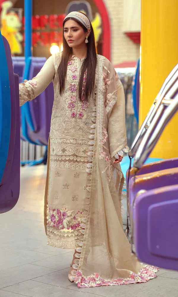 Asifa & Nabeel- 3PC Lawn Embroidered Printed Shirt with Printed Chiffon Dupatta price in Pakistan