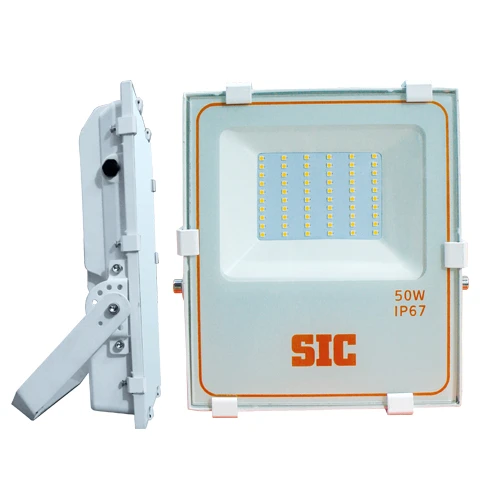 50 Watt IP67 Outdoor Department Building Flood Light LED High Power Chip price in Pakistan